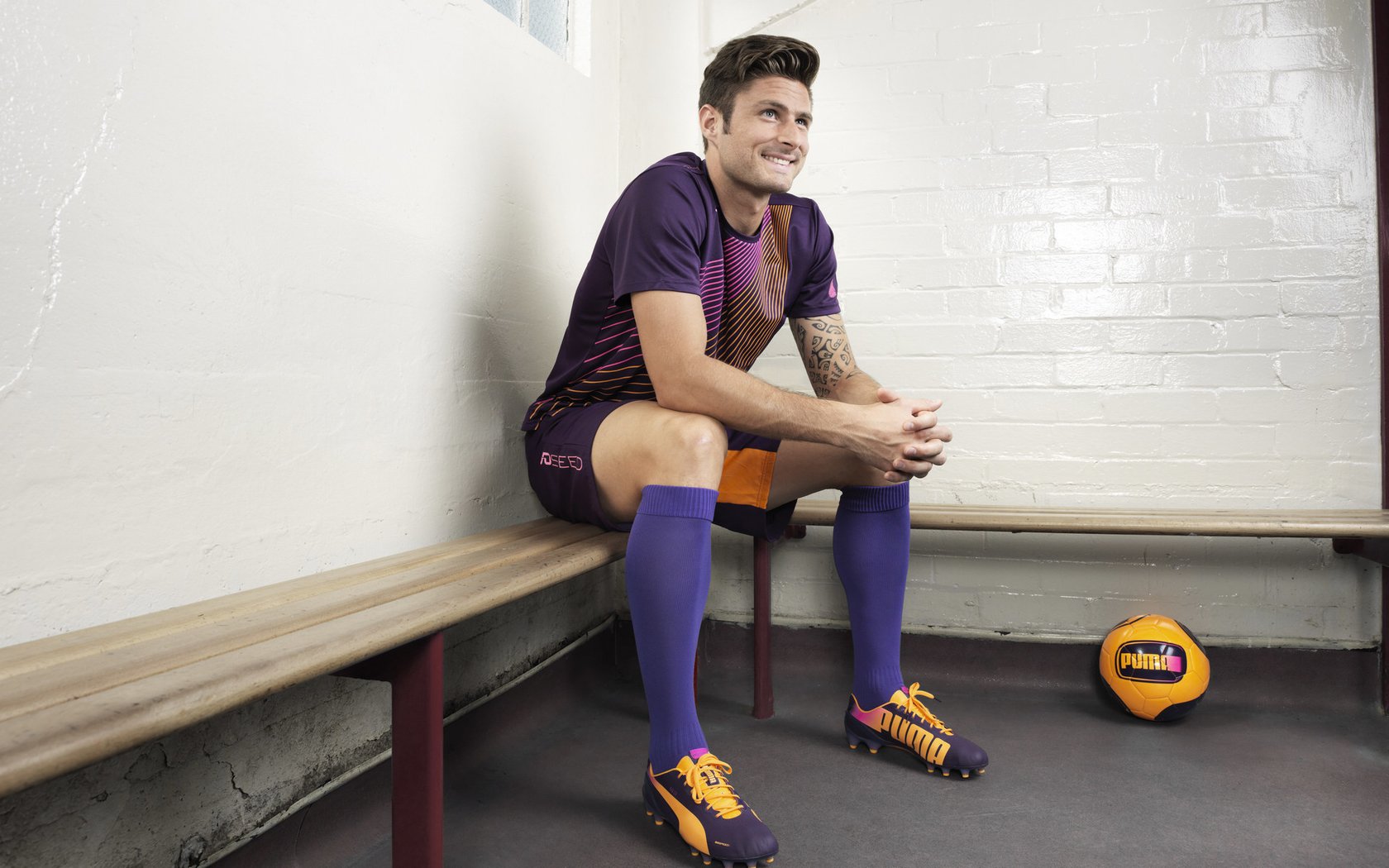 北京队掀翻上海队，米切尔成为关键先生